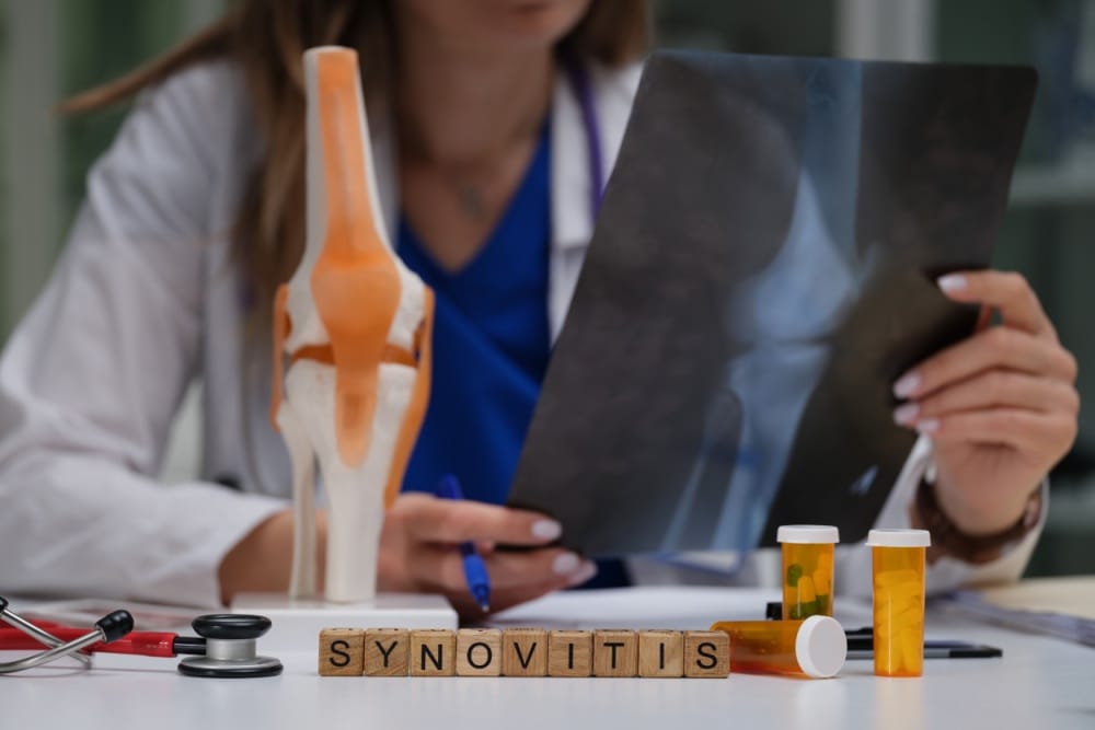 Sinovite no joelho: causas e tratamento
